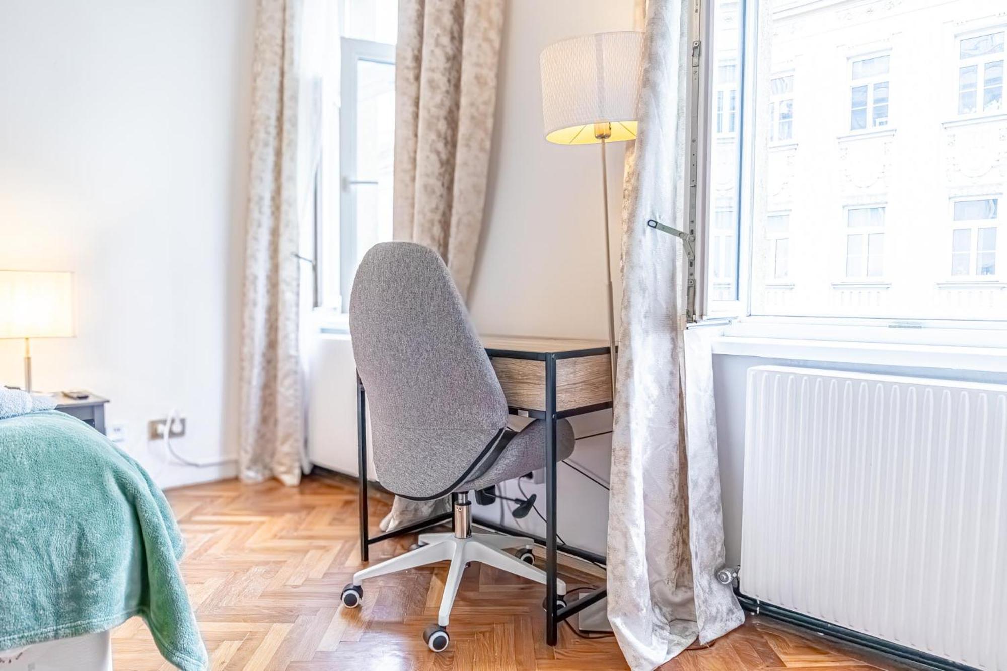 Convenient 3-br Shared Apt, 15 Min To Landstrasse Hub * Wien