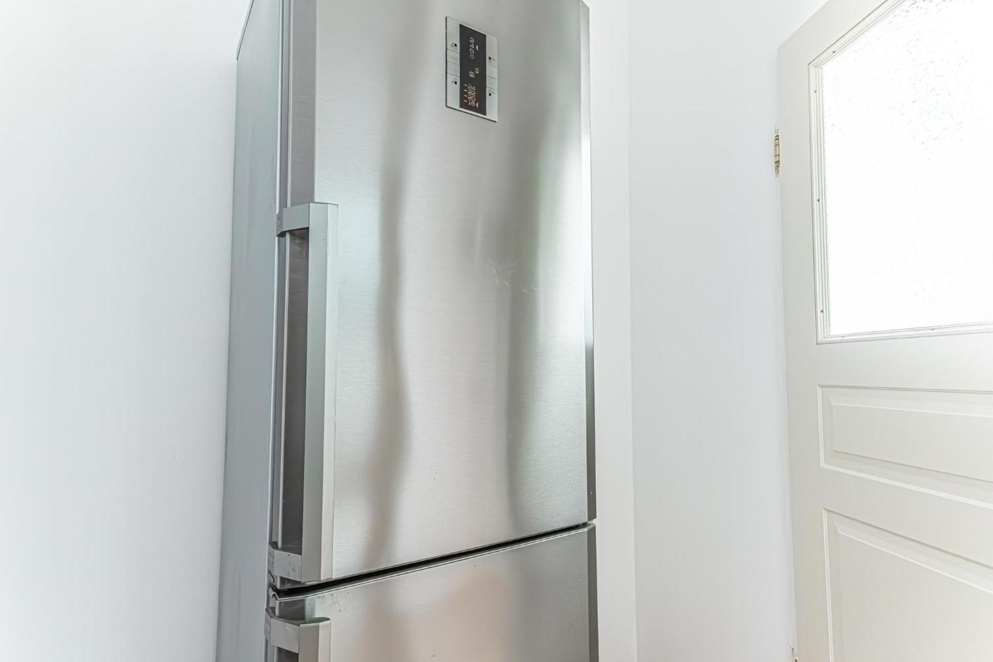 Appartement Convenient 3-br Shared Apt, 15 Min To Landstrasse Hub Wenen